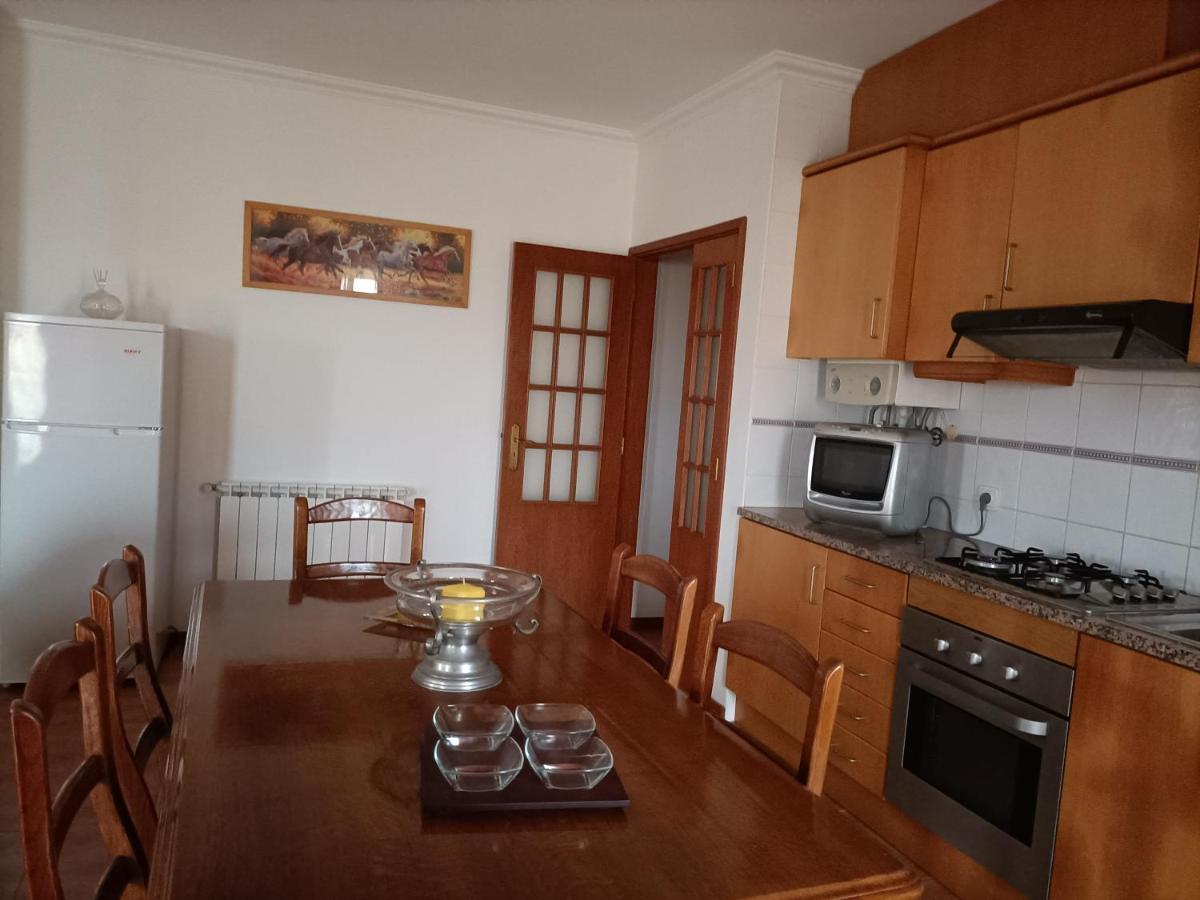 T2 Por Do Sol Apartment Nazare Bagian luar foto
