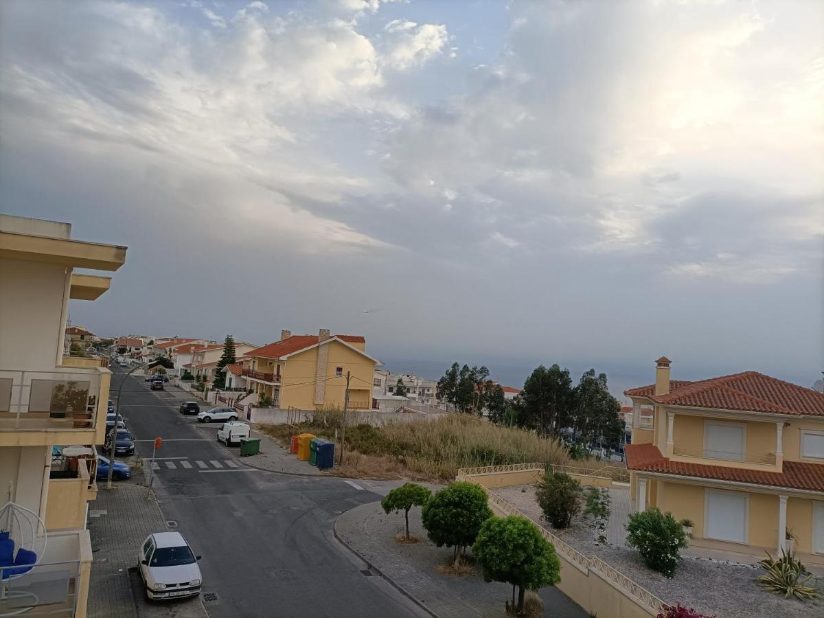 T2 Por Do Sol Apartment Nazare Bagian luar foto