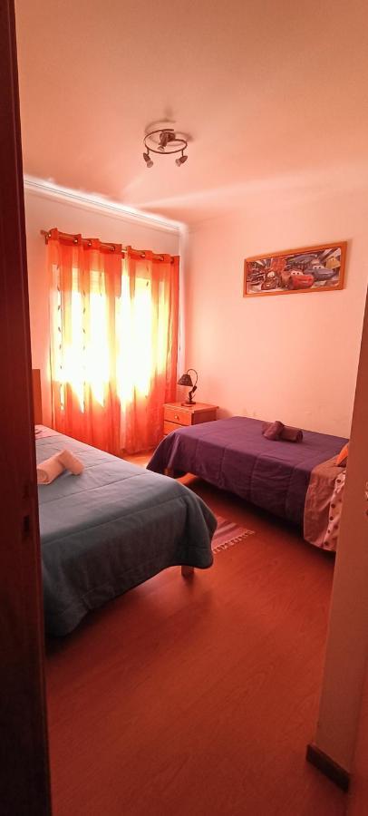 T2 Por Do Sol Apartment Nazare Bagian luar foto